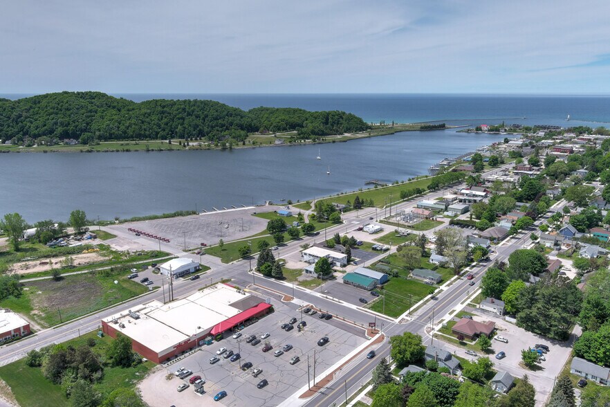 More Photos Of 903-905 Main St, Frankfort Land For Sale