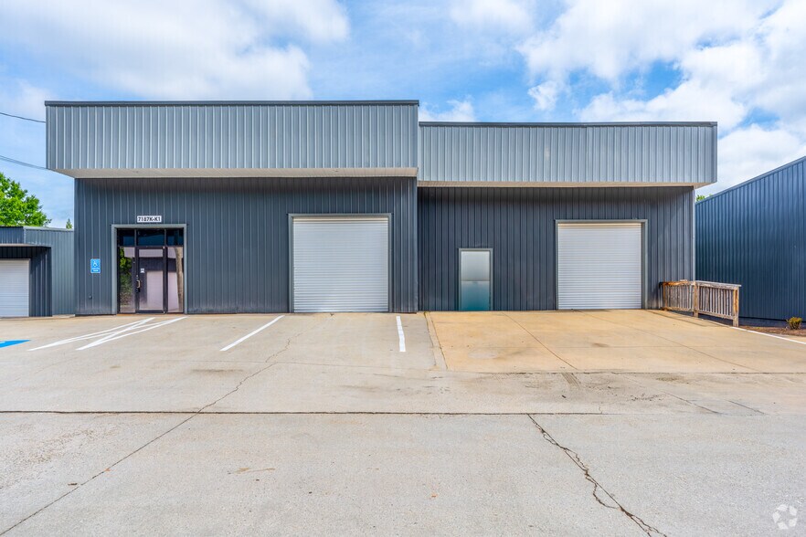 More Photos Of 7187 Washington St, Covington Unknown For Lease