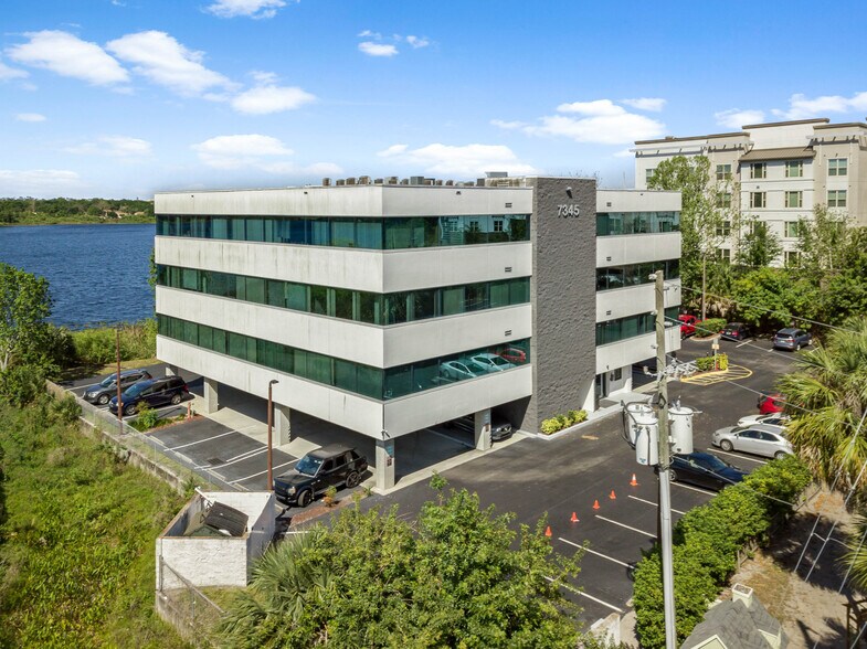 More Photos Of 7345 W Sand Lake Rd, Orlando Office For Sale