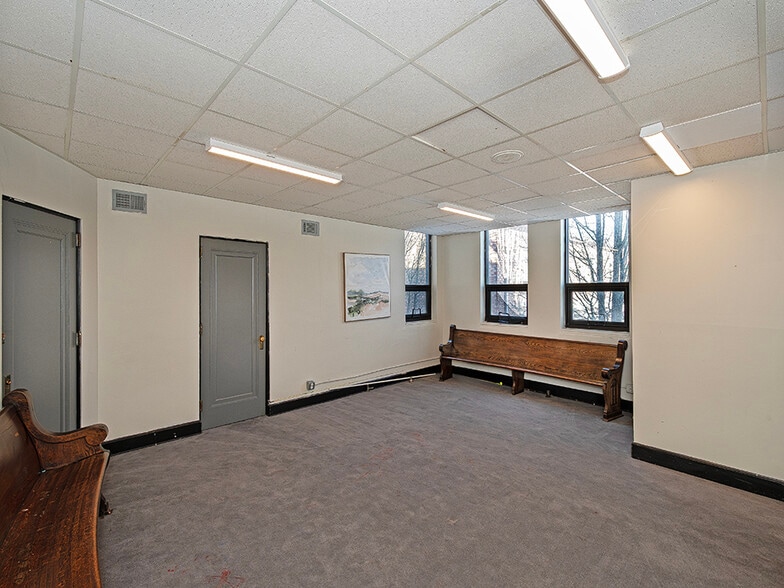 More Photos Of 213 Bailey Ave, Pittsburgh Office For Sale