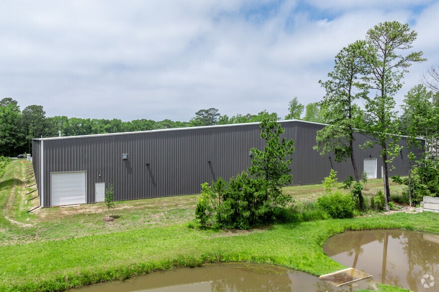 More Photos Of 324 E St, Hampton Industrial For Sale