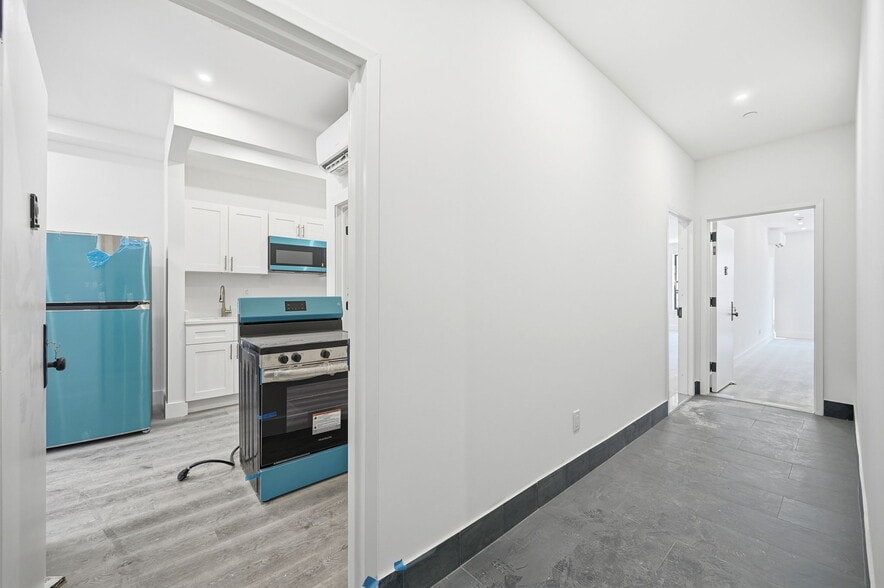 More Photos Of 2152 Muliner Ave, Bronx Apartments For Sale