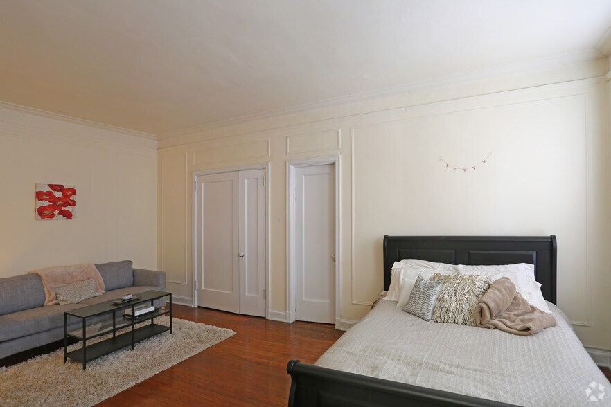 More Photos Of 135 S 20th St, Philadelphia Apartments For Lease