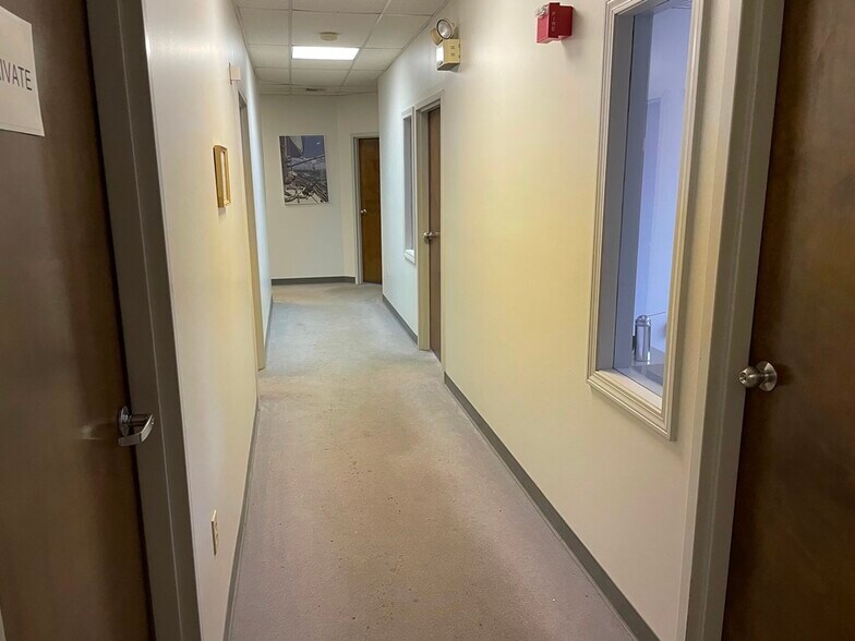 More Photos Of 17 Industrial Dr, Waterford Industrial For Sale