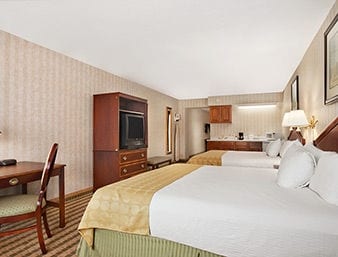 More Photos Of 3325 Davenport Ave, Saginaw Hotel For Sale