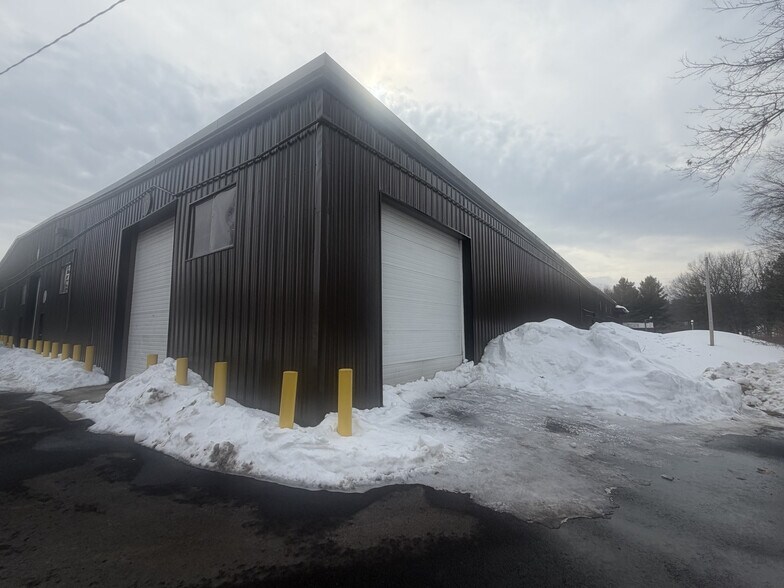 More Photos Of 111 Hillside Ave, Londonderry Manufacturing For Lease