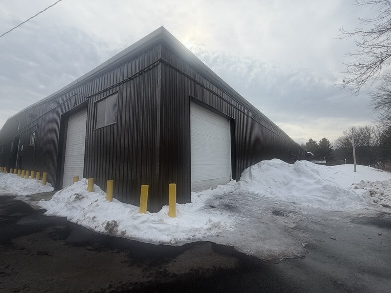 More Photos Of 111 Hillside Ave, Londonderry Manufacturing For Lease
