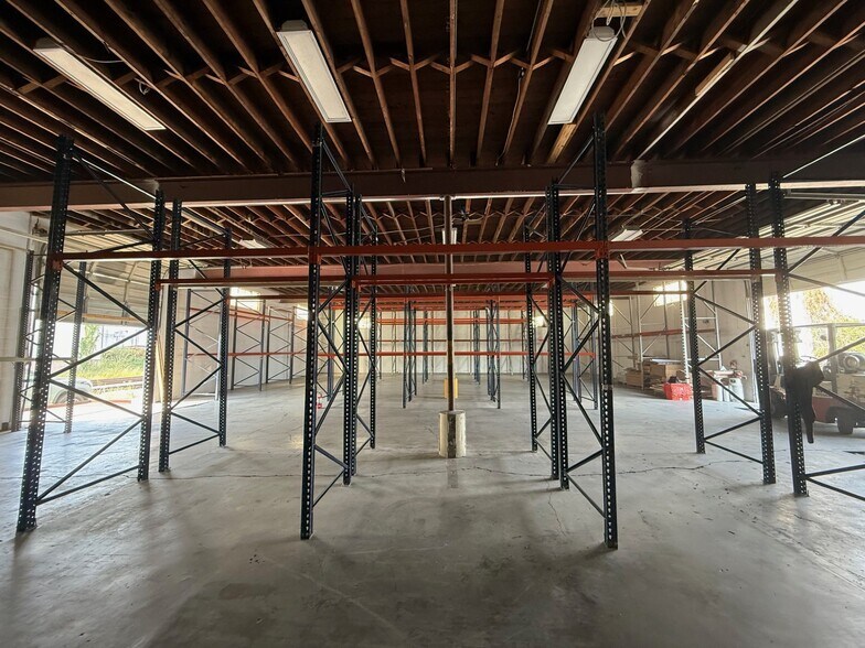 More Photos Of 1340 Hahlo St, Houston Warehouse For Lease