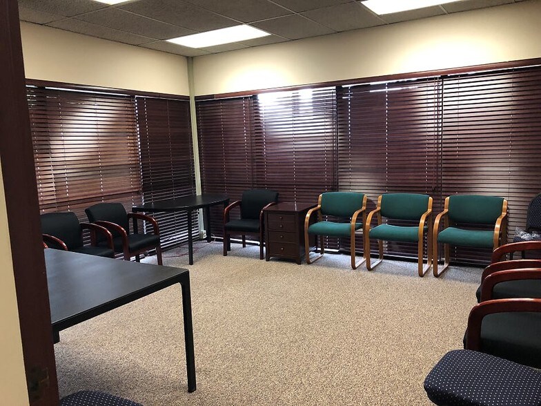 More Photos Of 2555 3rd St, Sacramento Office For Lease