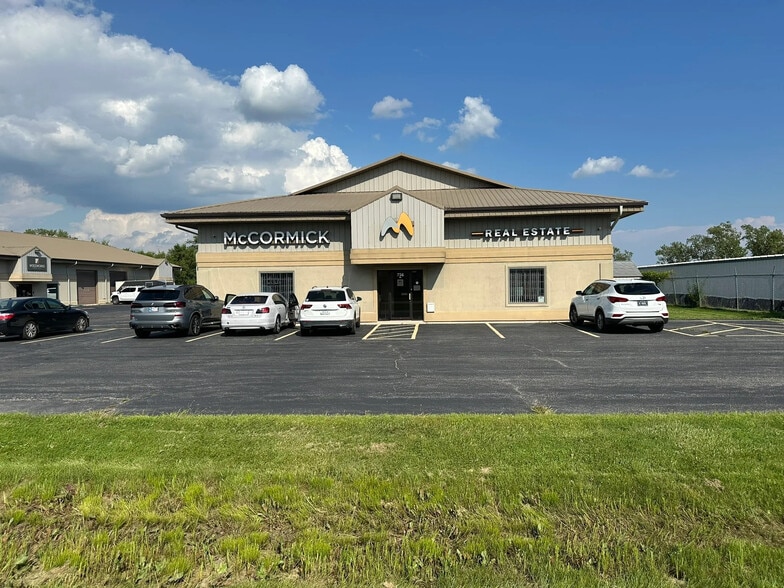 Primary Photo Of 756-766 Madison St, Crown Point Service For Lease