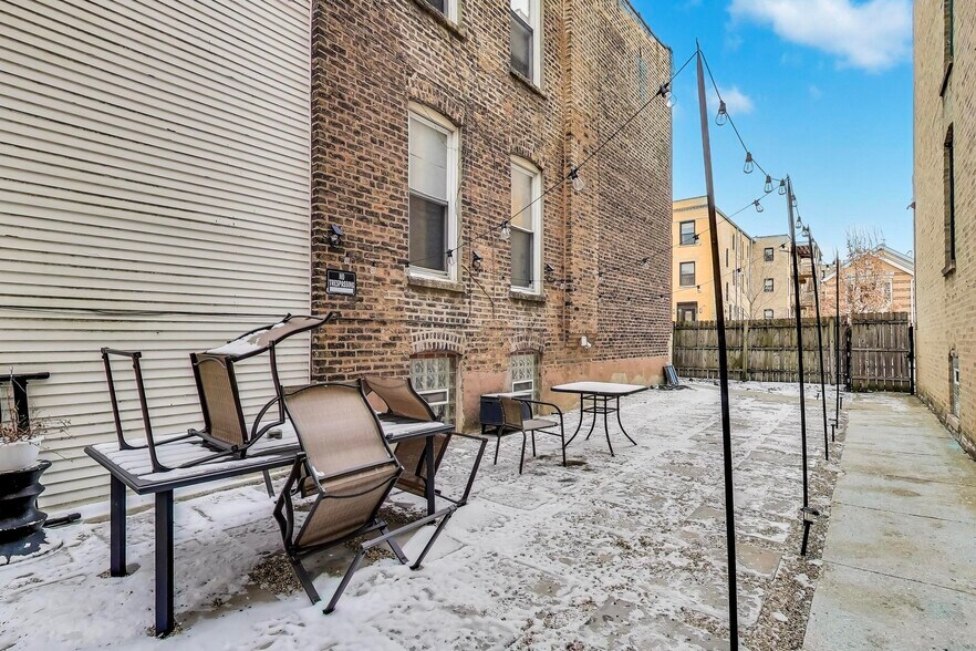 More Photos Of 932 N Richmond St, Chicago Multifamily For Sale