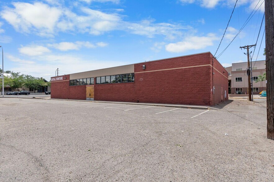 More Photos Of 221 Broadway Blvd SE, Albuquerque Freestanding For Sale