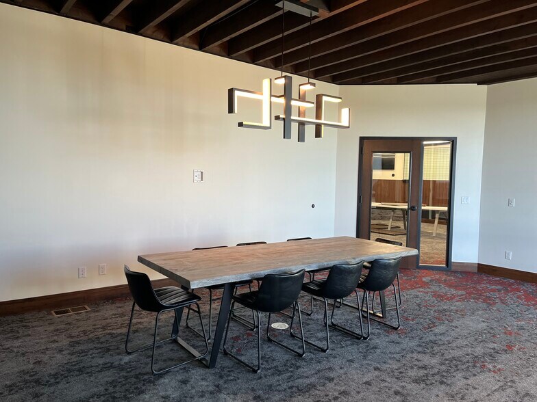 More Photos Of 3202 W 5000 S, Rexburg Office For Lease
