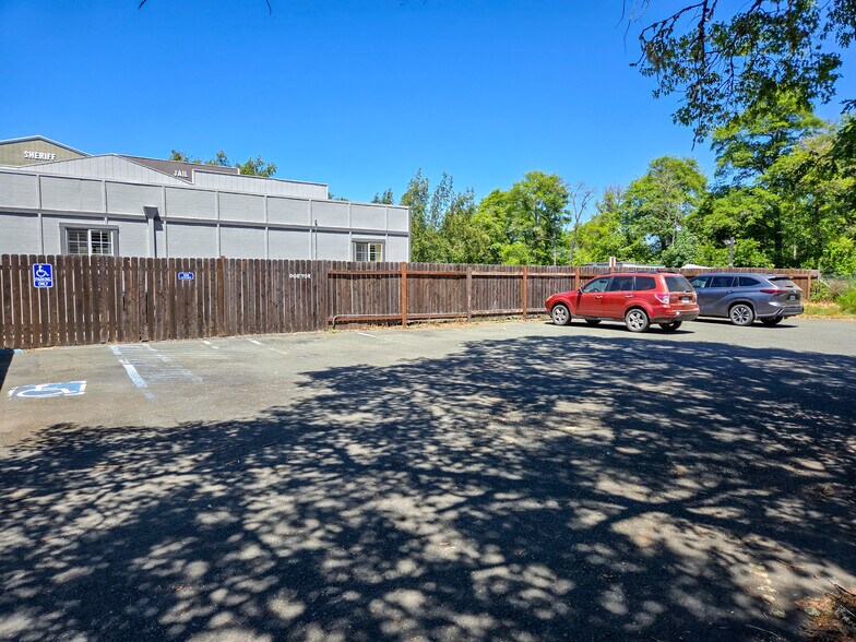 More Photos Of 1225 S Main St, Willits Medical For Sale