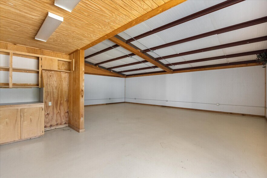 More Photos Of 301 S Main, Meridian Industrial For Sale
