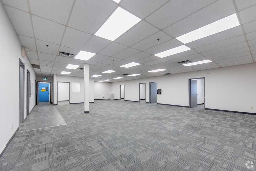 More Photos Of 8069 Lawson Rd, Milton Manufacturing For Lease