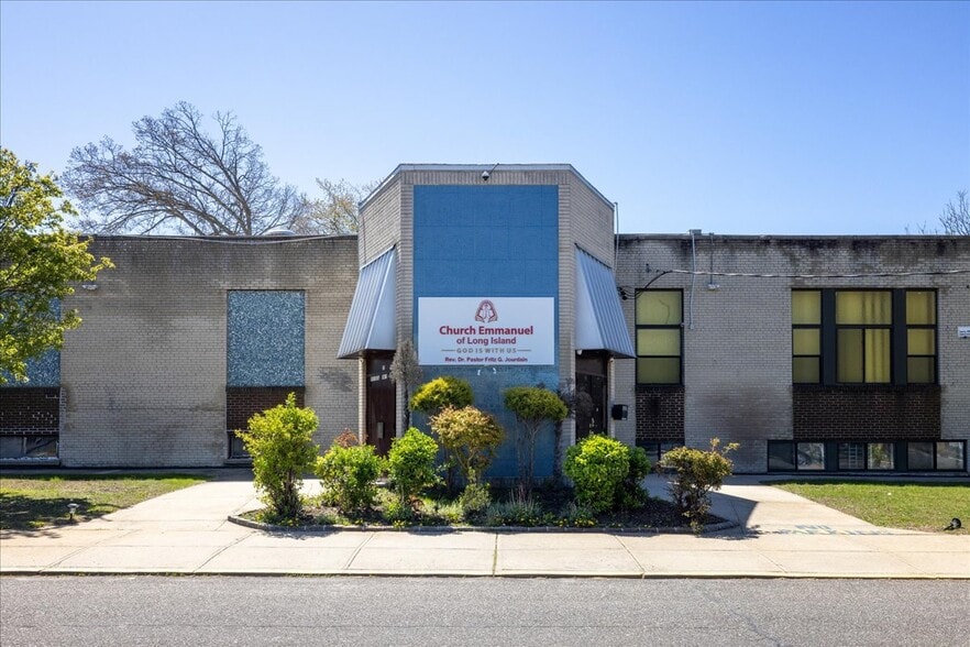 More Photos Of 330 Central Ave, Deer Park Religious Facility For Sale