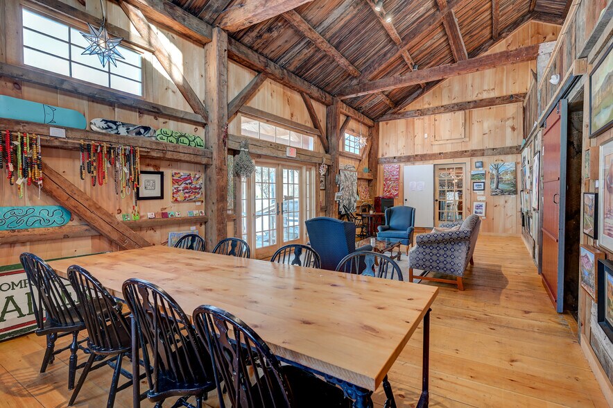 More Photos Of 193 Main St, Jackson Restaurant For Sale