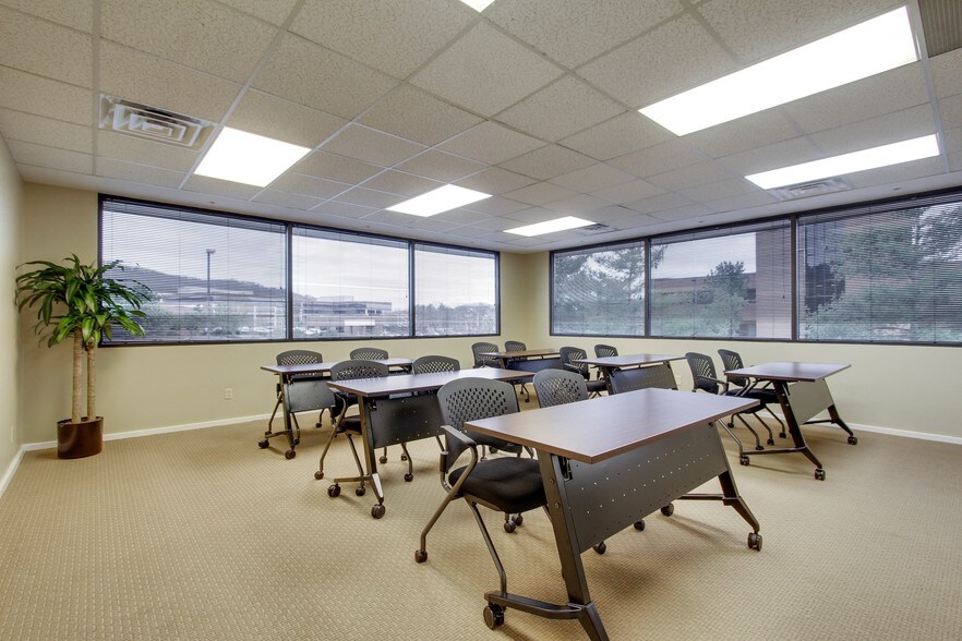 More Photos Of 5115 Maryland Way, Brentwood Office For Lease