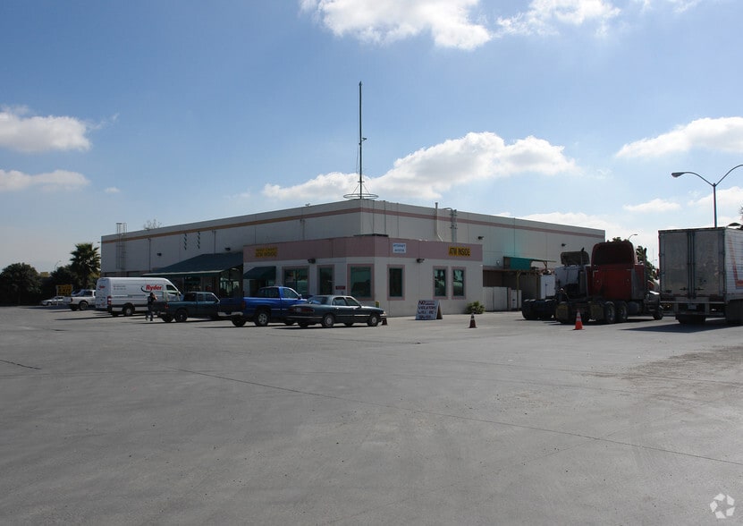 Primary Photo Of 8490 Avenida de la Fuente, San Diego Warehouse For Lease