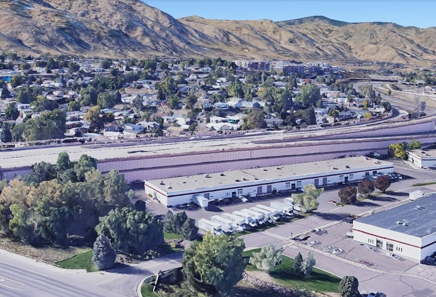 Primary Photo Of 401 Violet St, Golden Industrial For Lease