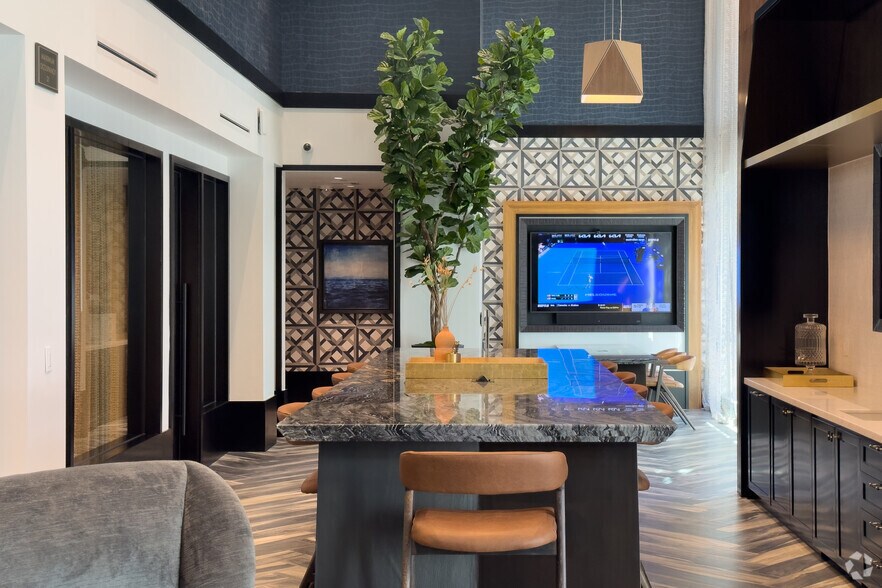 More Photos Of 585 Anton Blvd, Costa Mesa Apartments For Lease