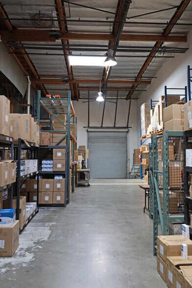 More Photos Of 2850 N California St, Burbank Warehouse For Lease