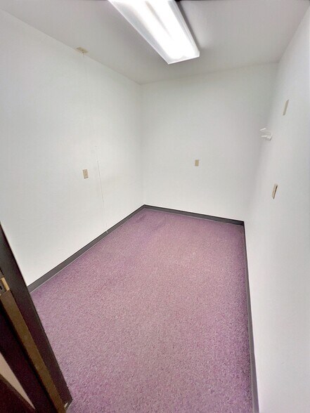 More Photos Of 1400 Lera, Weatherford Medical For Sale
