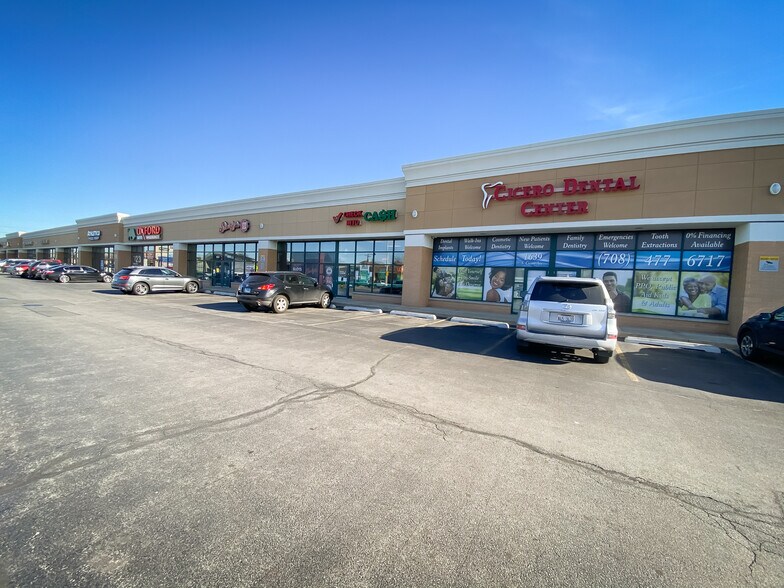 More Photos Of 1601-1747 S Cicero Ave, Cicero General Retail For Lease