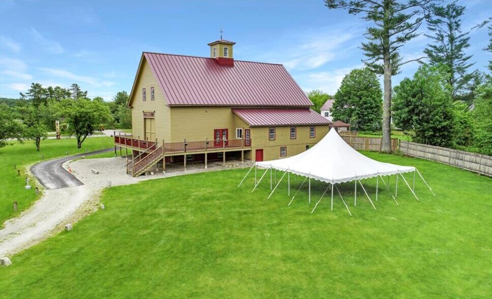More Photos Of 164 Mayville Rd, Bethel Specialty For Sale