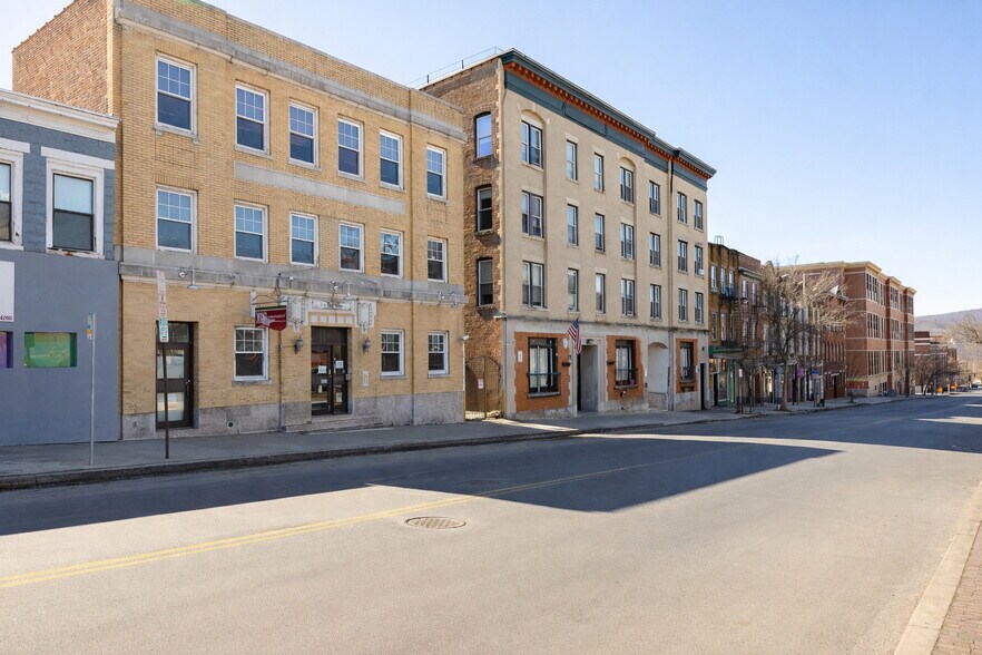 Primary Photo Of 214 Main St, Poughkeepsie Loft Creative Space For Sale