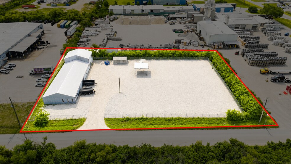 Primary Photo Of 2646 Lasso Ln, Lakeland Warehouse For Lease