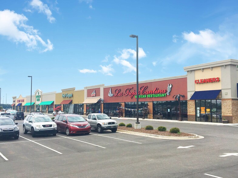 More Photos Of 14691 Highway 231 431 N, Hazel Green Storefront For Lease