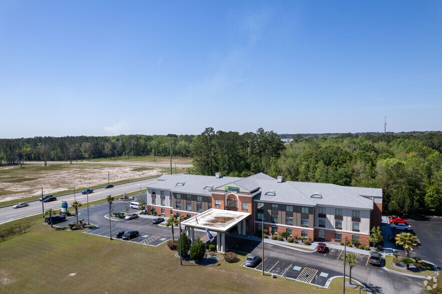 More Photos Of 1388 E Oglethorpe Hwy, Hinesville Hotel For Sale