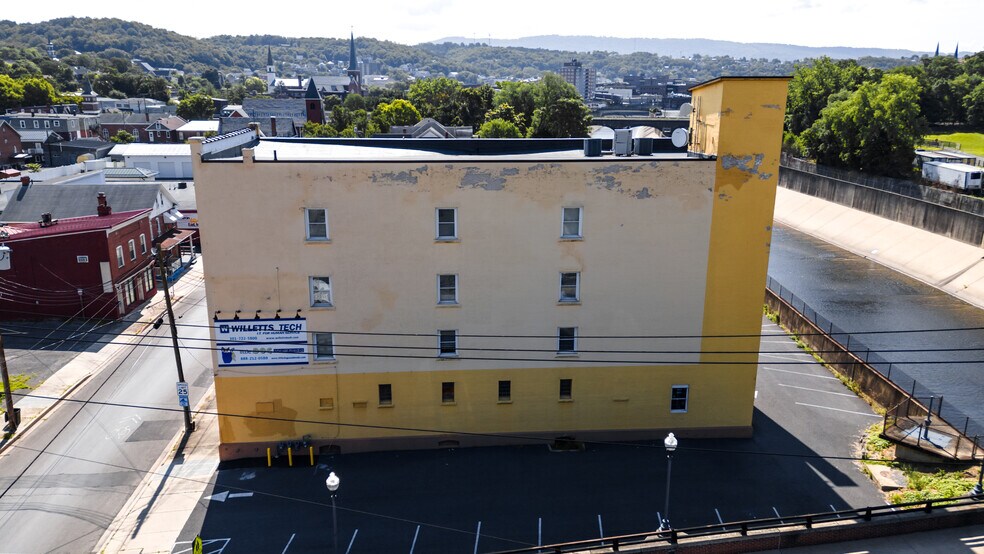 More Photos Of 446 N Mechanic St, Cumberland Office For Sale