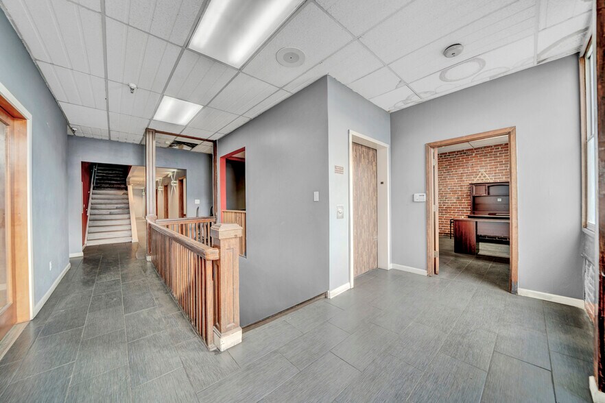 More Photos Of 333 E Channel St, Stockton Loft Creative Space For Sale