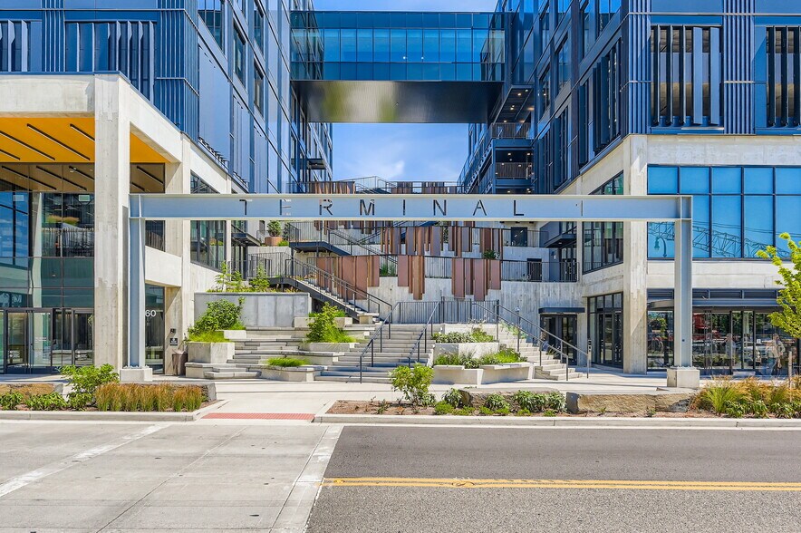 More Photos Of 100 SW Columbia Way, Vancouver Office For Lease