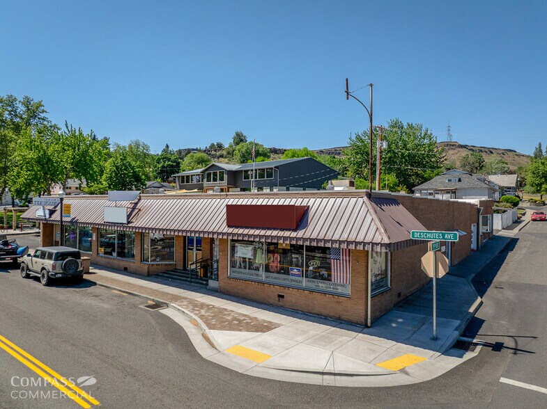 More Photos Of 502 Deschutes Ave, Maupin General Retail For Sale