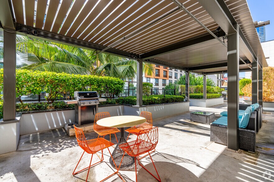 More Photos Of 502 Keawe St, Honolulu Apartments For Lease