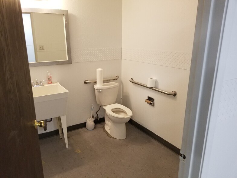 More Photos Of 1155 Watson Way, Sparks Warehouse For Lease