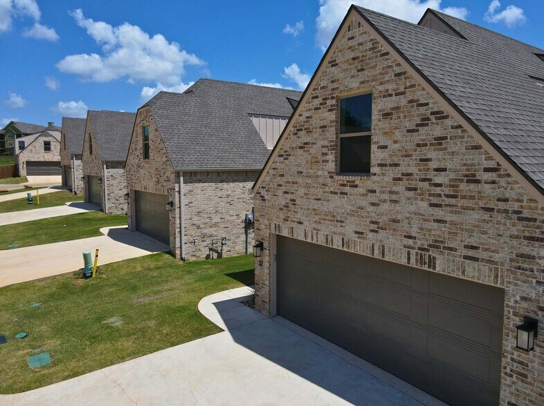 More Photos Of 4344 Macnab Dr, Tyler Apartments For Sale