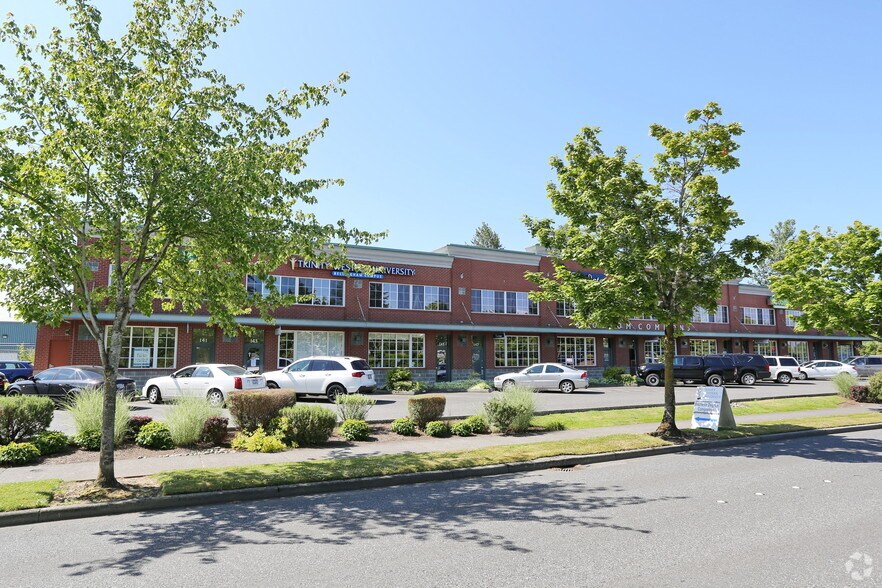 More Photos Of 141-159 W Kellogg Rd, Bellingham Freestanding For Lease