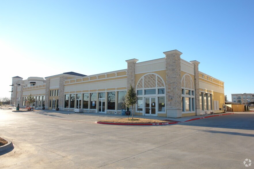 More Photos Of 9101 Boulevard 26, North Richland Hills General Retail For Lease