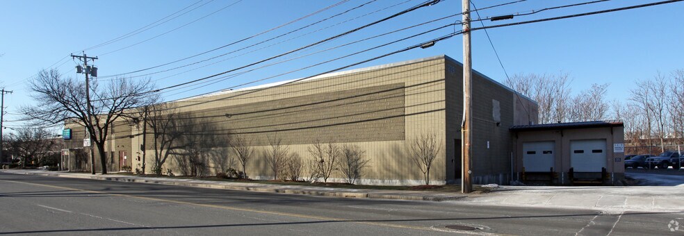 More Photos Of 239 Commercial St, Malden Research And Development For Lease
