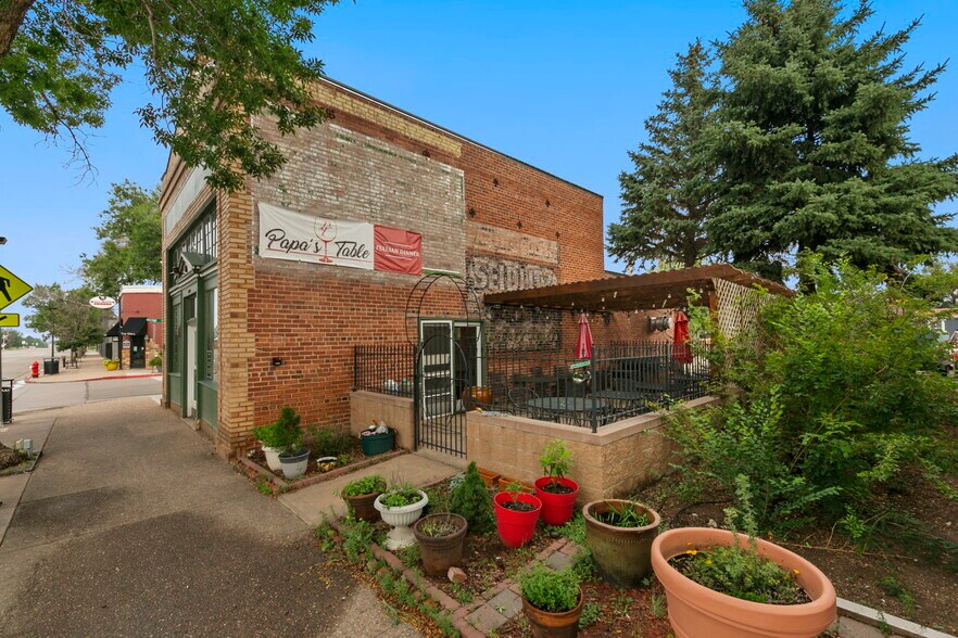 More Photos Of 3728 Cleveland Ave, Wellington Restaurant For Sale