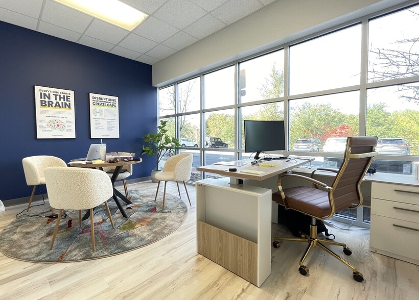 More Photos Of 5431 SW 35th Dr, Gainesville Showroom For Sale