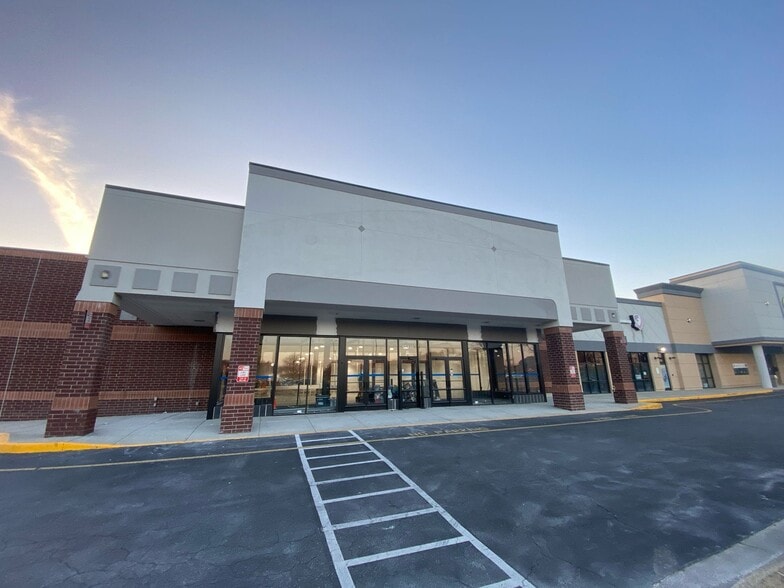 More Photos Of 3740 S Holden Rd, Greensboro Unknown For Lease