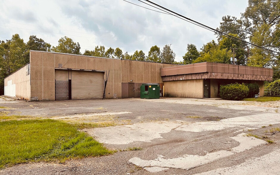 More Photos Of 26811 Fullerton St, Redford Township Warehouse For Sale