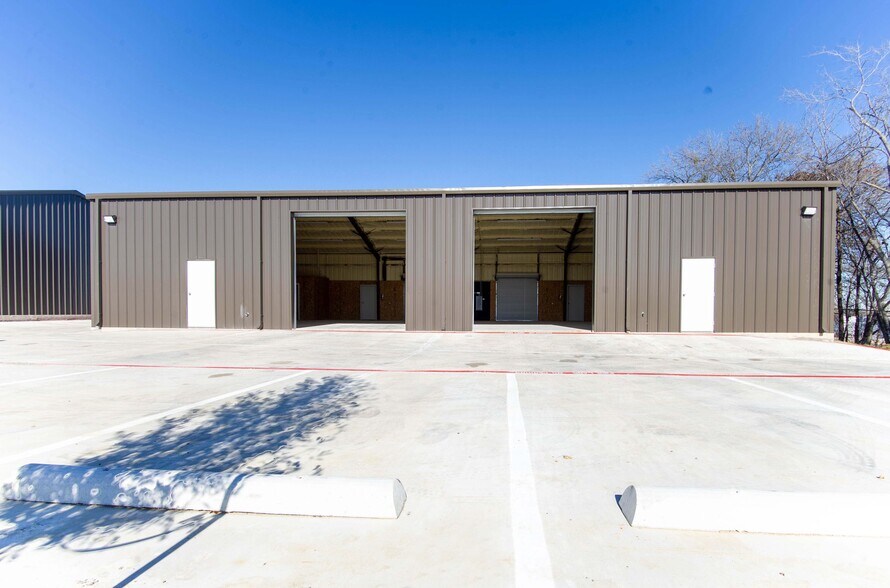 More Photos Of 803 S 2nd Ave, Mansfield Industrial For Sale