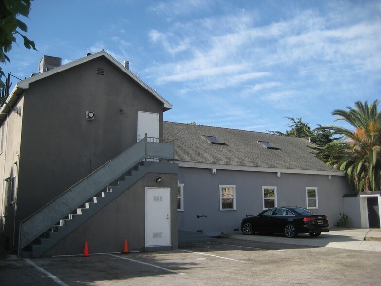 Primary Photo Of 522 Venice Blvd, Venice Loft Creative Space For Lease